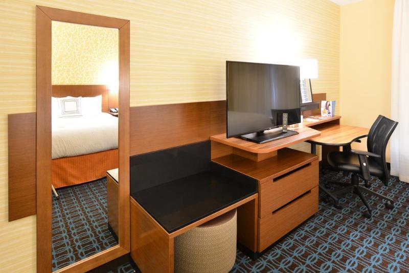 Fairfield Inn & Suites By Marriott Eau Claire/Chippewa Falls Экстерьер фото