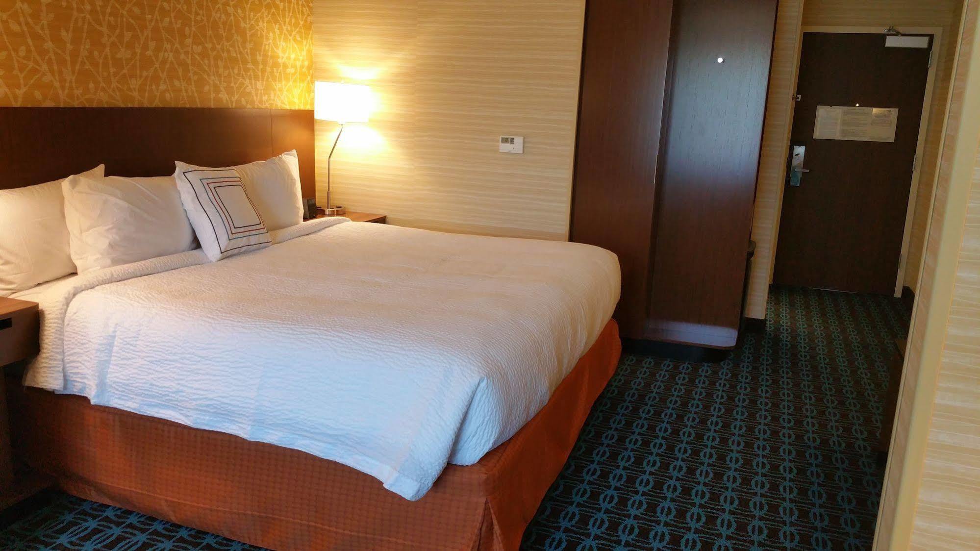 Fairfield Inn & Suites By Marriott Eau Claire/Chippewa Falls Экстерьер фото