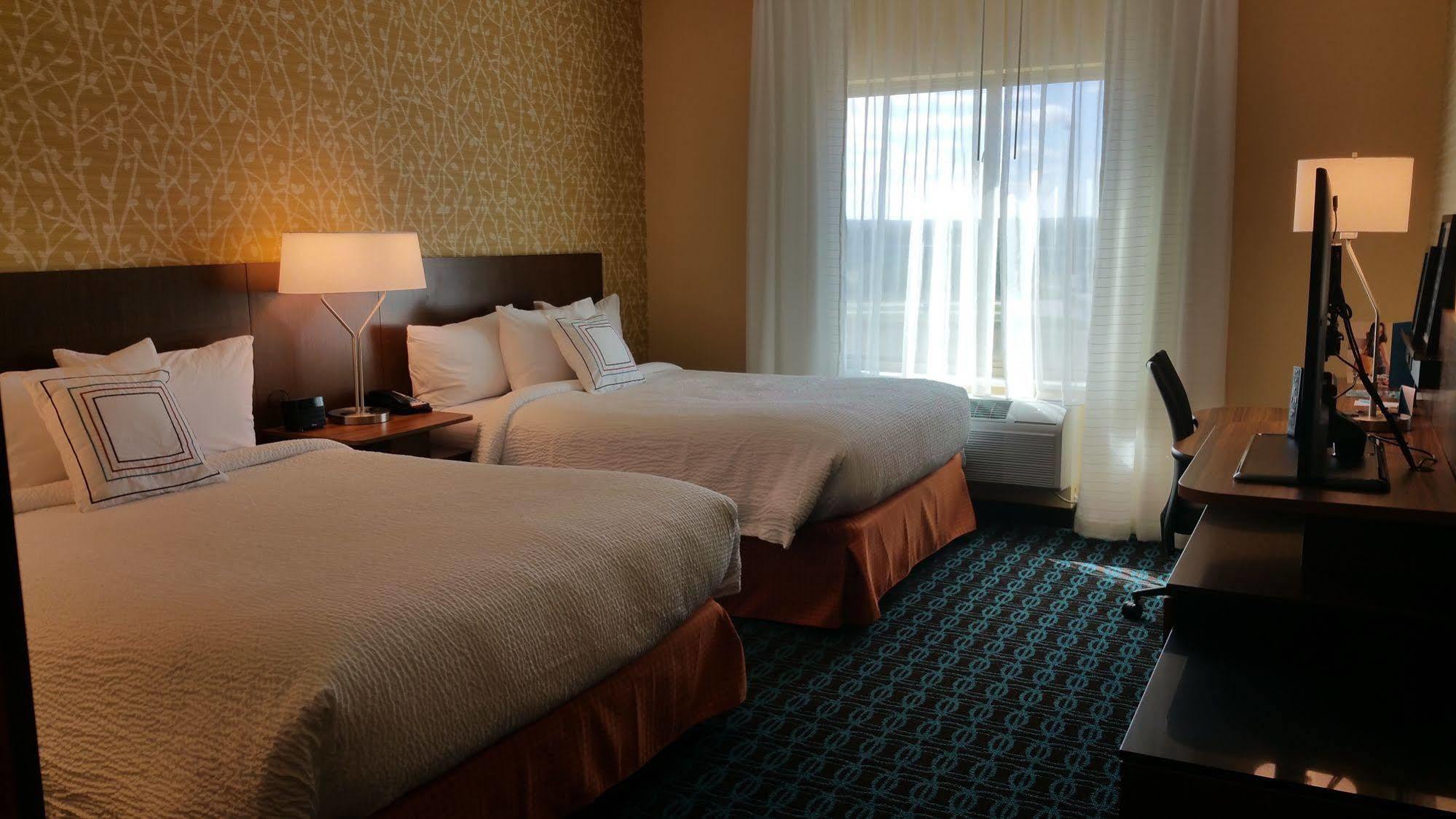 Fairfield Inn & Suites By Marriott Eau Claire/Chippewa Falls Экстерьер фото